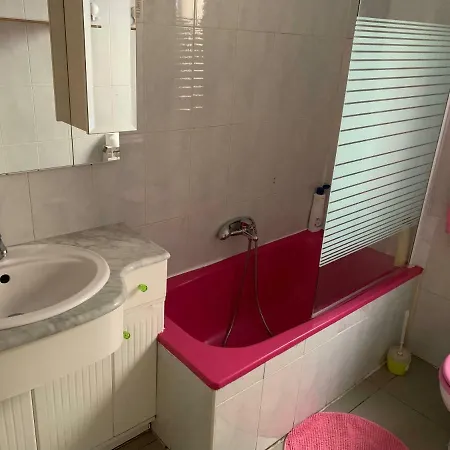 Ideal Grupos Grandes Barrio Humedo Apartment